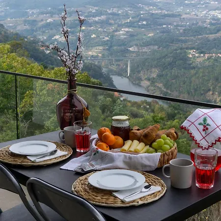 Cherry Douro Hill بيت للعطل *